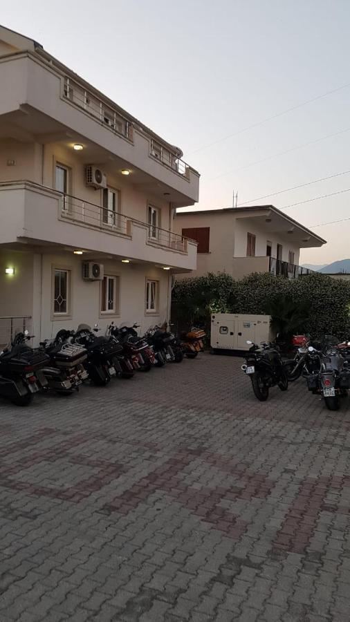 Hotel Emigranti Shkodra Exterior foto